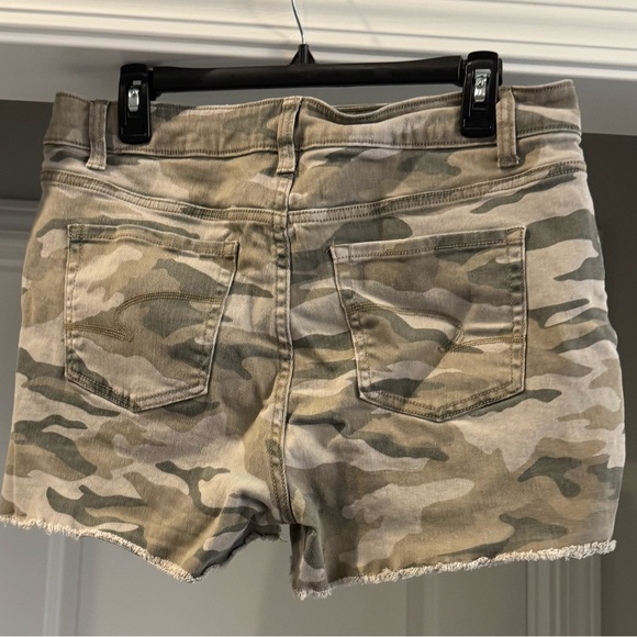 Light Camo Women's High Rise Button Down Jean Cut Off Shorts - Picture 3 of 7